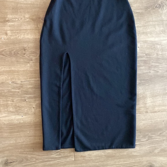 Hours one sleeved little black dress with high slit and asymmetrical bust cutout - Picture 6 of 7